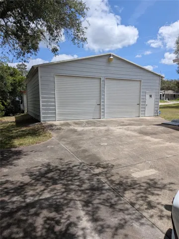 DETACHED GARAGE