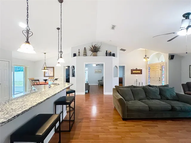 Eat-in Breakfast Bar