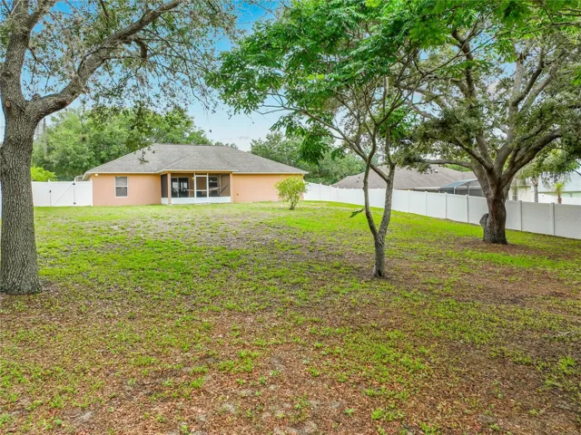 HUGE YARD! The possibilities are endless