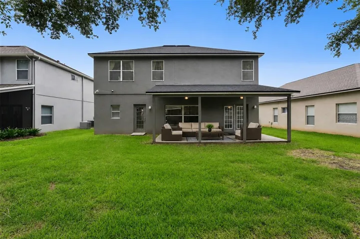 *VIRTUALLY STAGED* * VIRTUALLY STAGED* Covered Patio and Backyard