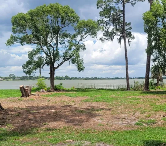 Stunning view of Lake Marianna with calm waters and a serene backdrop.