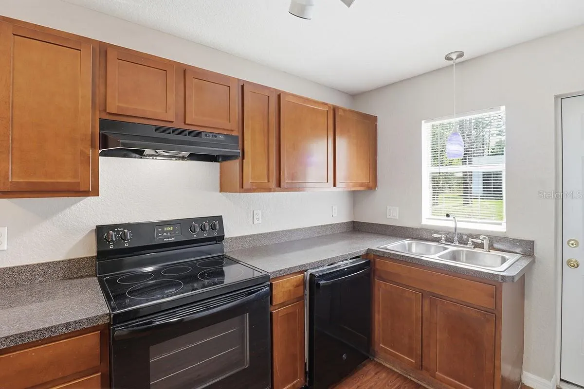 NOTE: Interior photos are from next-door duplex unit for sale by the same owner. Floor plans are identical.
