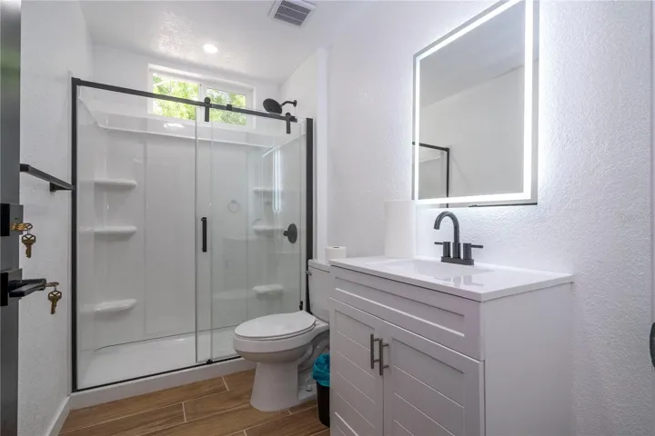 Barn Bathroom