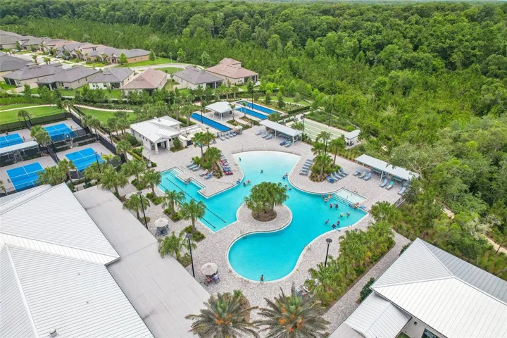 Club House / Pool