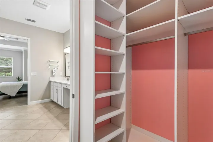 Custum Built-in Master Closet