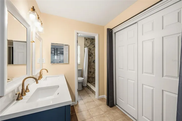 Additional closet for extra storage