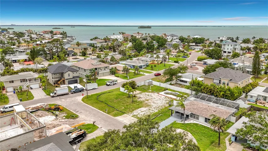 Vacant Lot in Desirable Dunedin Community