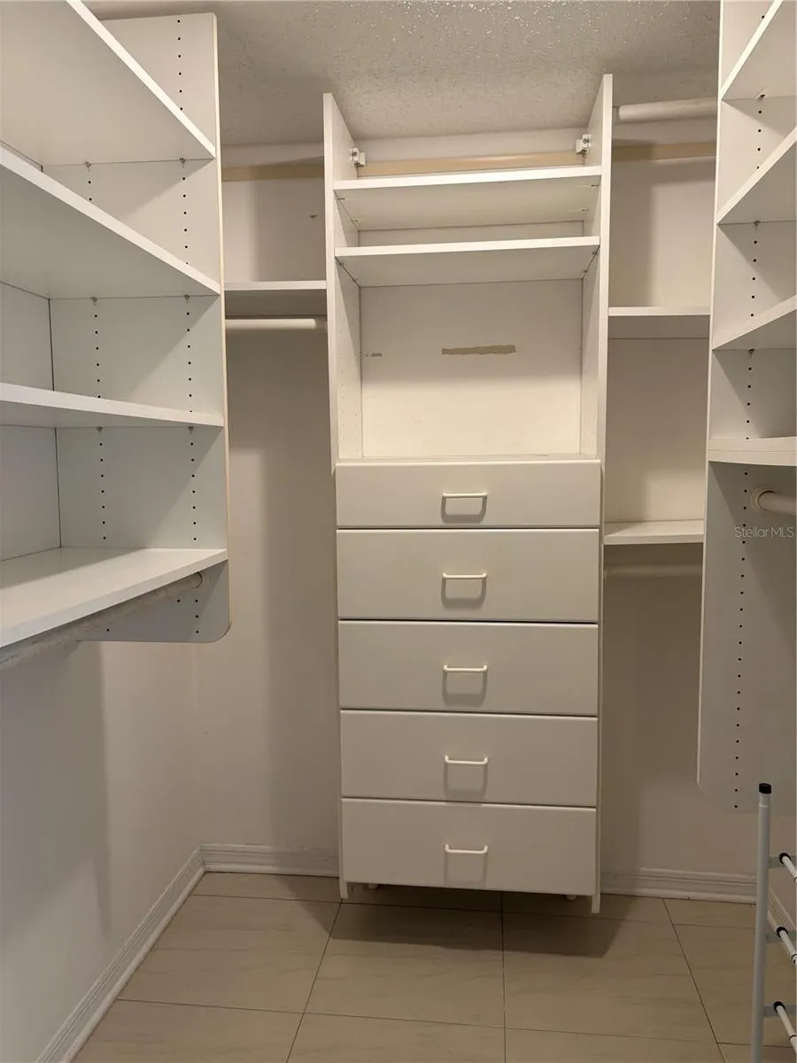 Walk in Closet