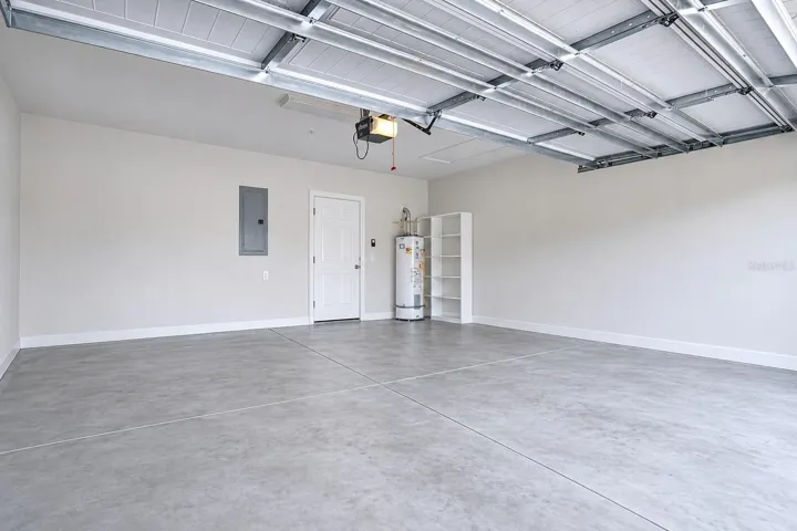 Garage with items removed (staged)