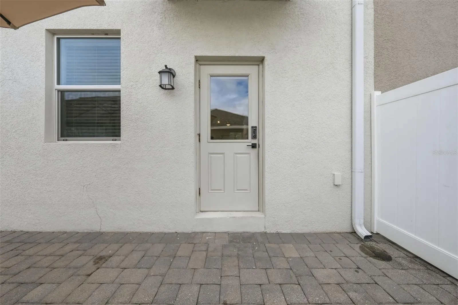 Kitchen backdoor