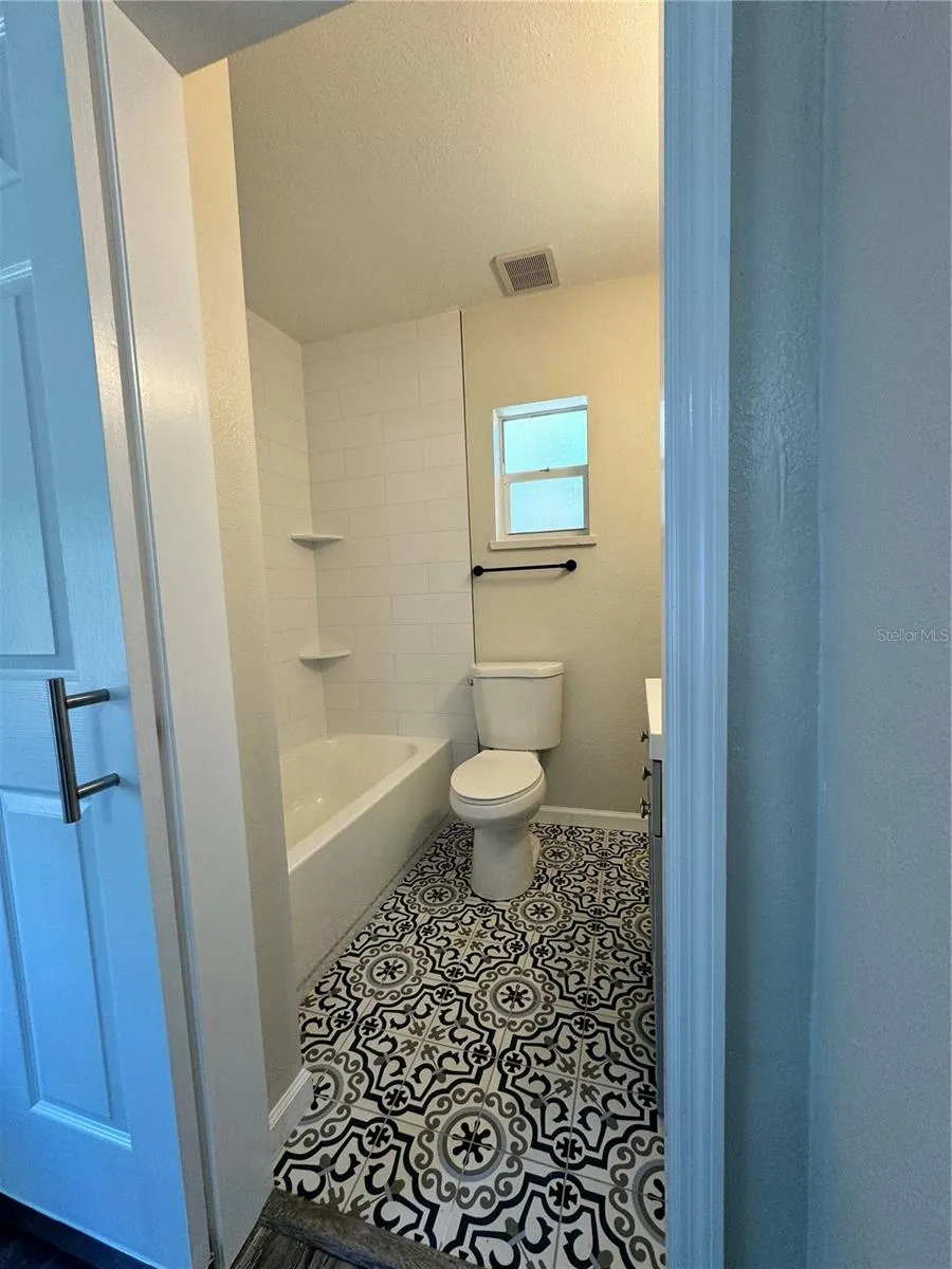 260 ensuite bathroom