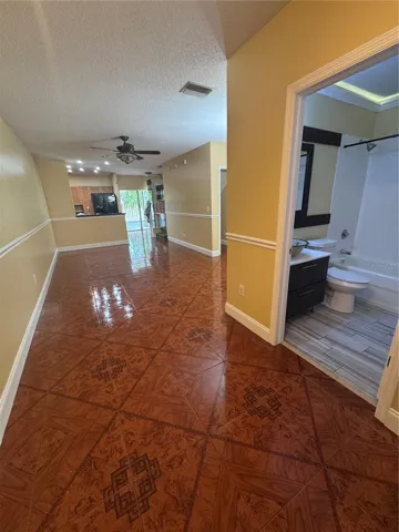 Living room/ Dining room