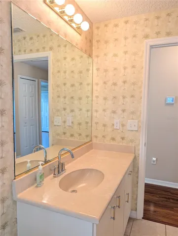 2nd Bathroom