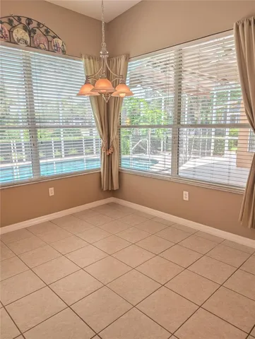 Kitchen/Breakfast Nook