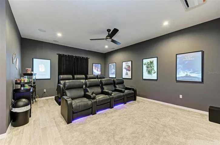 8 seat movie theatre