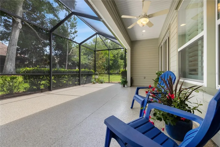 Oversized screened in lanai