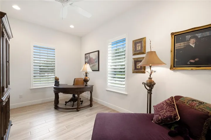 Could be a study, craft room or converted to 3rd bay garage...