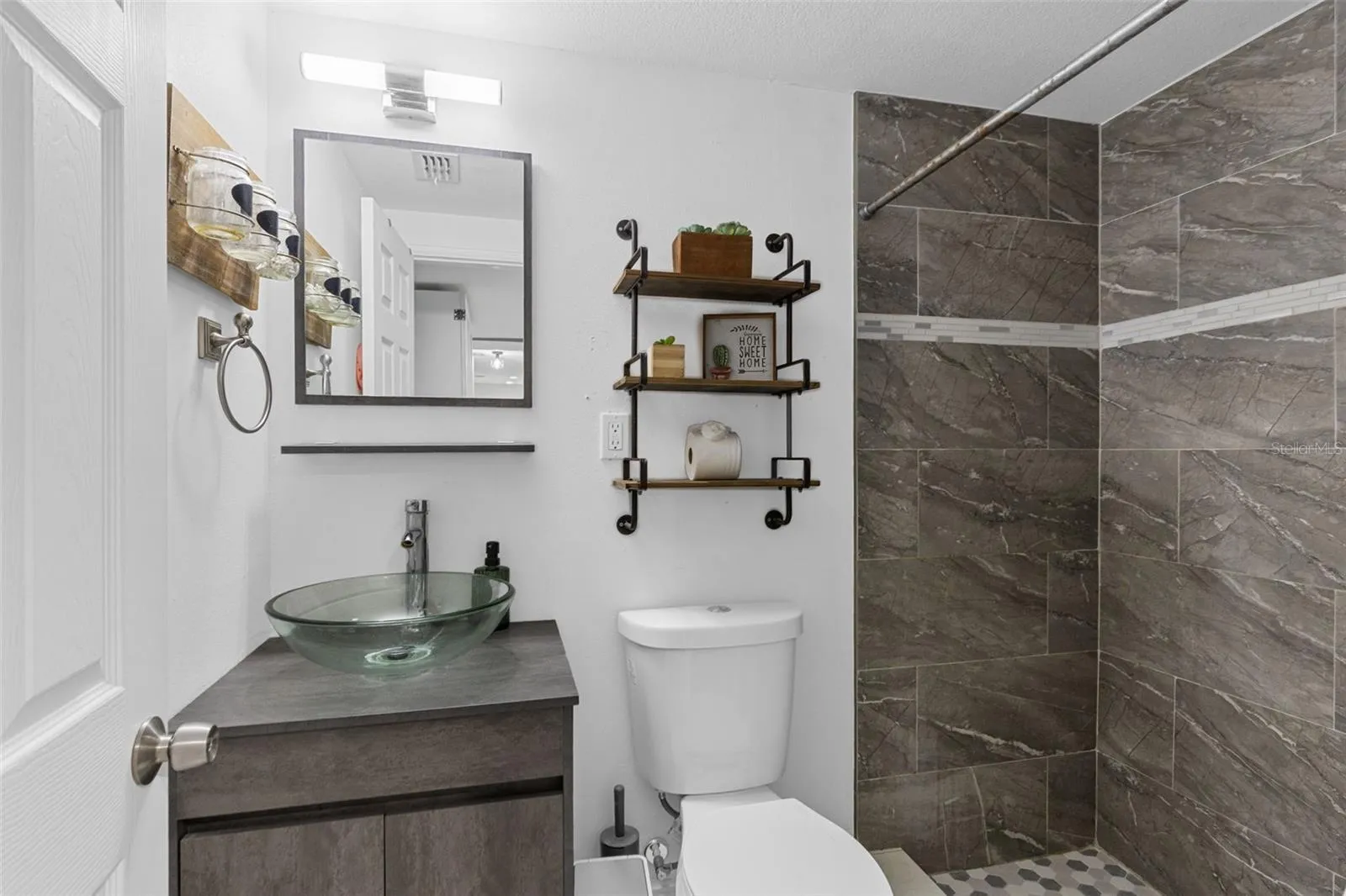 Bath next to Master Bedroom