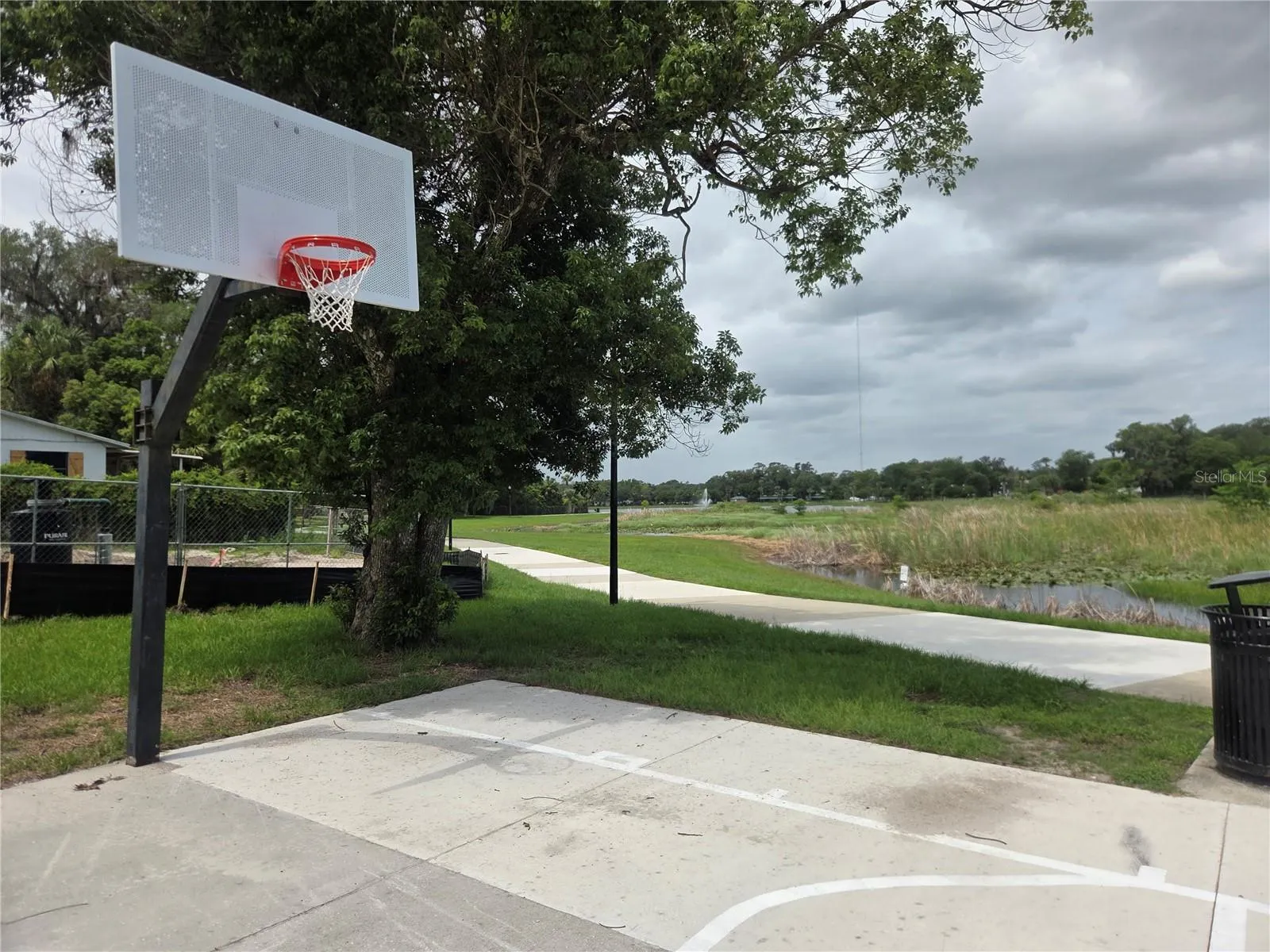 BBall Court at Mill Lake Park