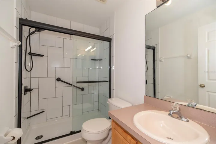 FULL BATHROOM LOCATED ON LEVEL TWO