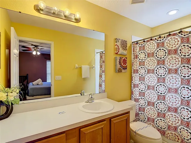 En Suite Bathroom