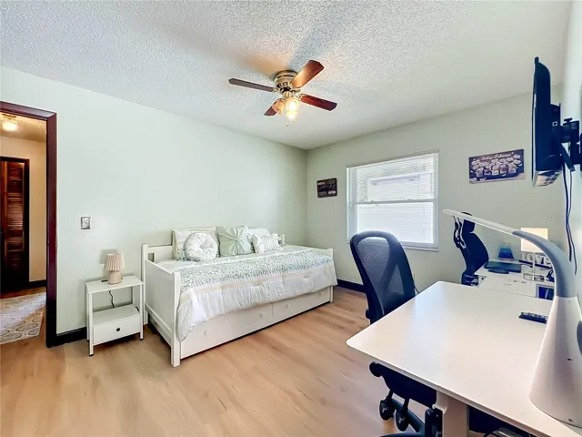 Set up as a guest room/office
