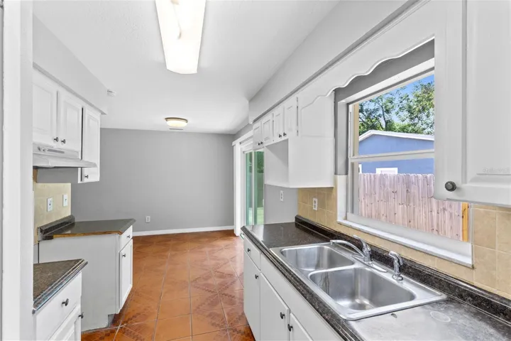 Main House kitchen