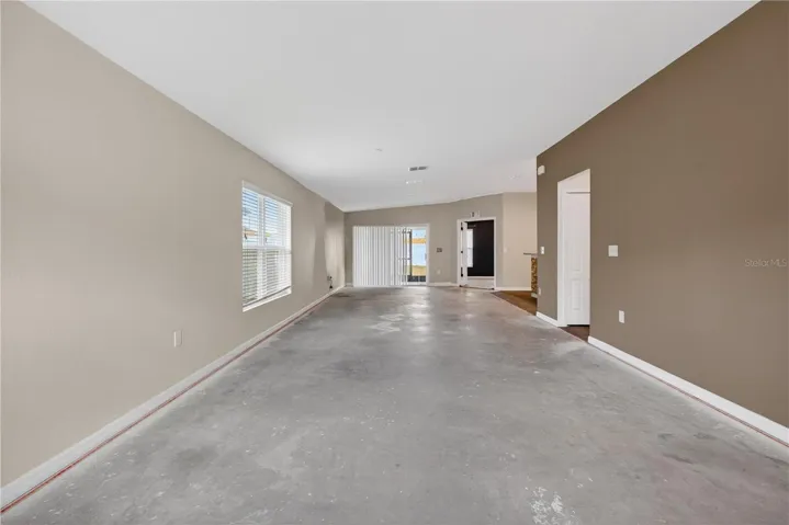 Spacious Living/Dining Space