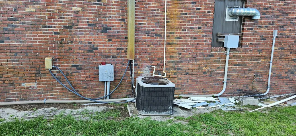 AC