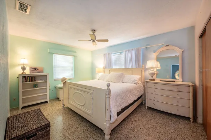 King Size Guest Room