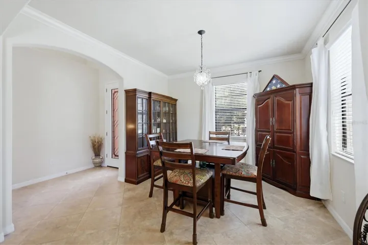 Dining room, foyer