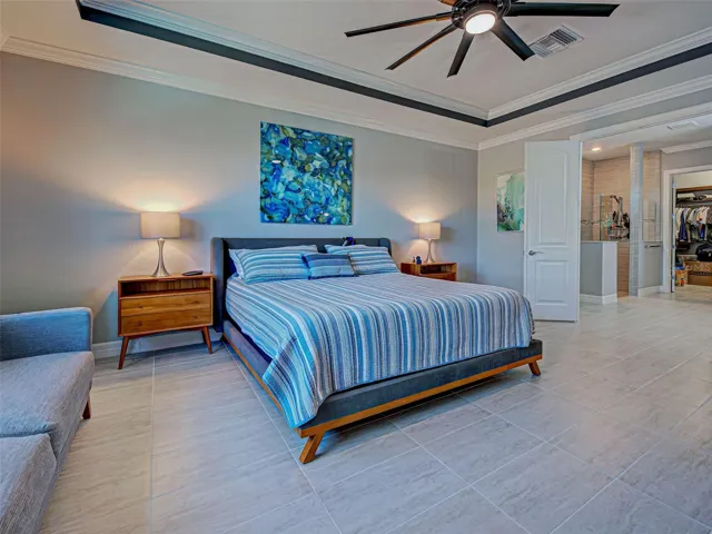 Tray ceiling