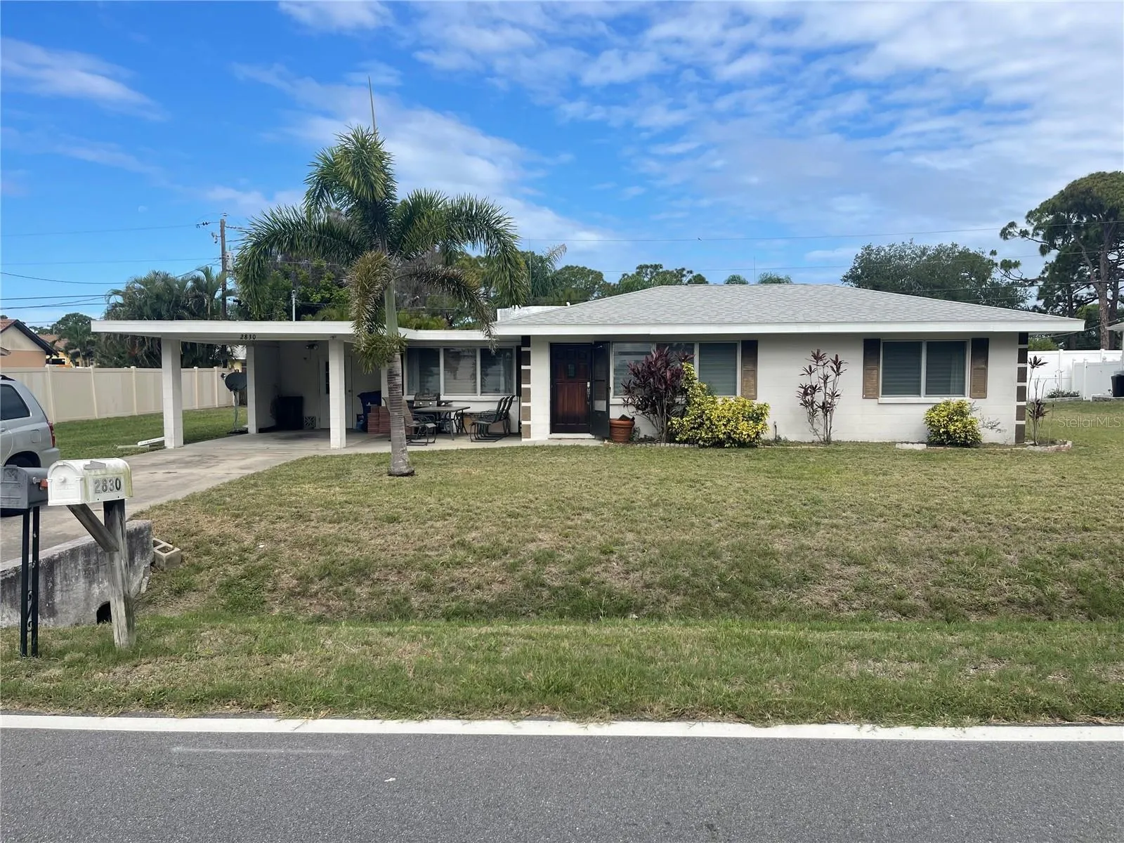 FRONT OF HOME
