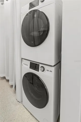 Full Size in unity Laundry