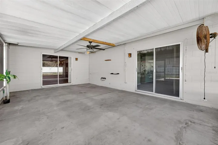 Huge Screened Patio for Outdoor Fun