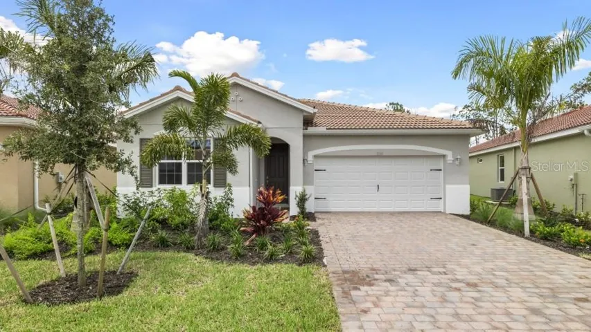 MODEL HOME