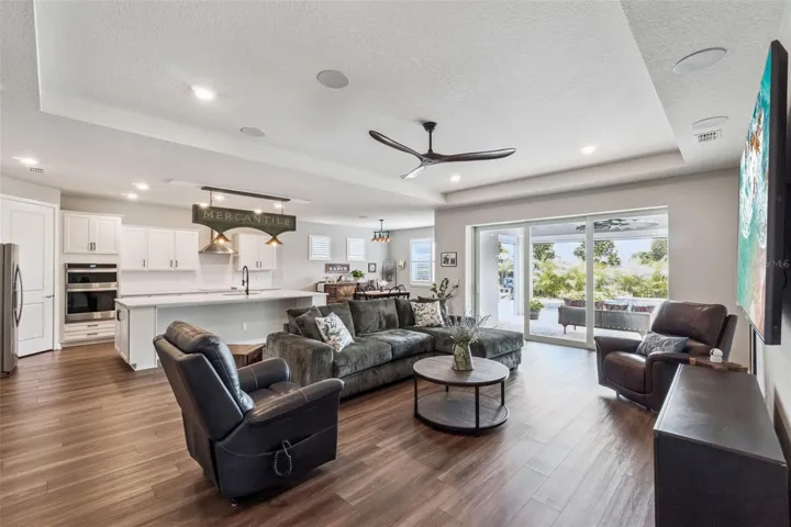 Living Room / Kitchen