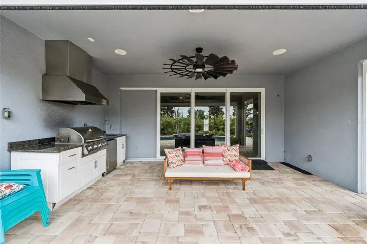 Summer Kitchen / Screened Patio