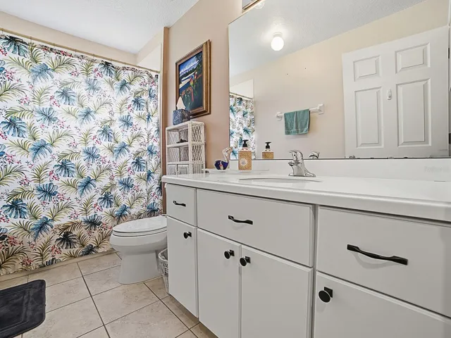 Guest Bathroom