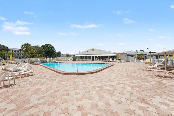 Club House/Pool