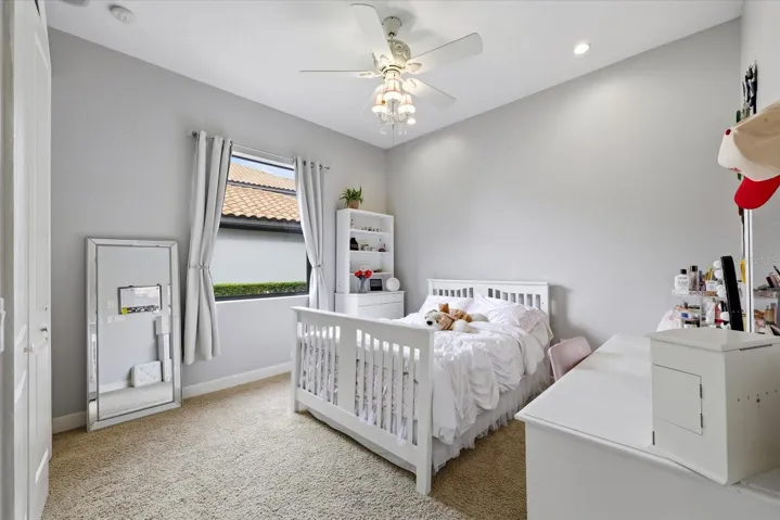 Ground floor guest bedroom