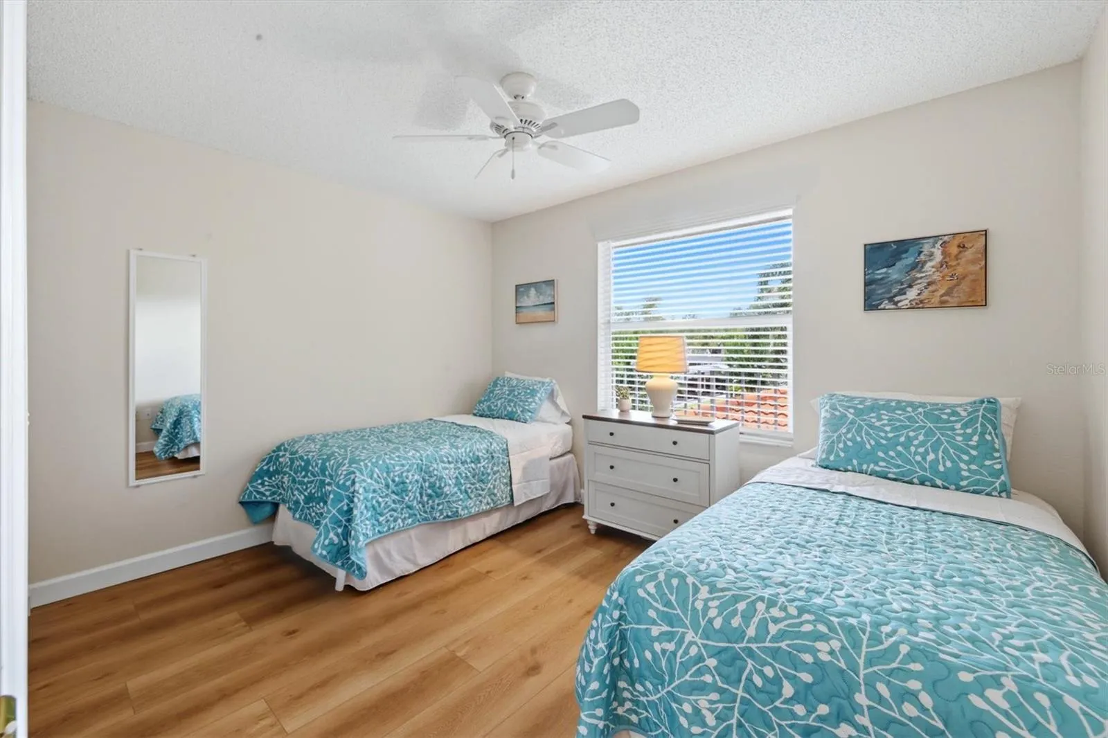 Guest bedroom