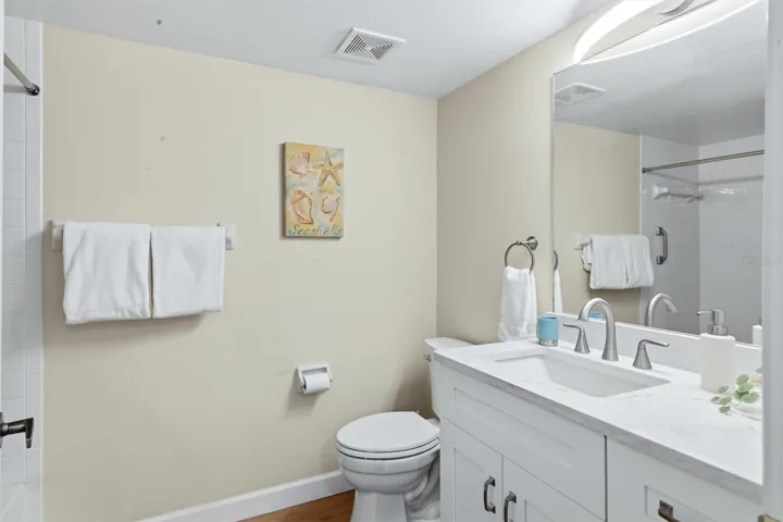 Guess bathroom
