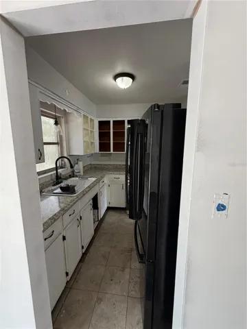 Kitchen entrance 1