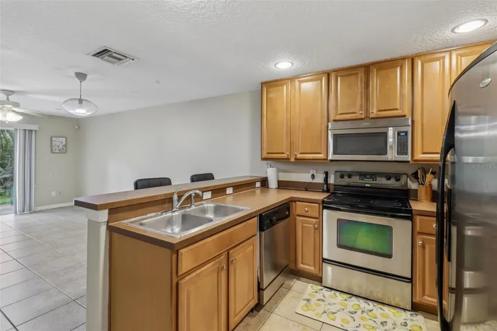 The Refrigerator, Microwave, and Range convey!