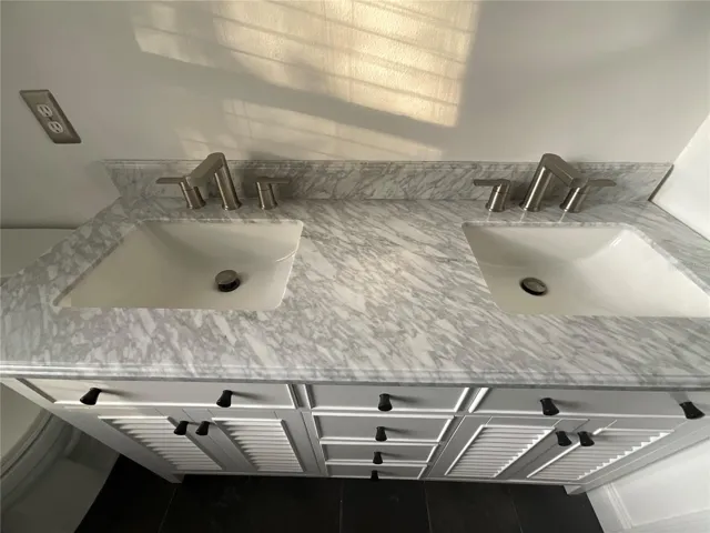 2nd Bathroom Dual Sinks with Stone Counter