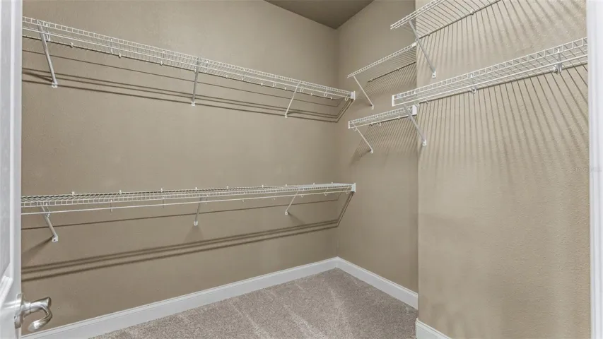 walk-in closet