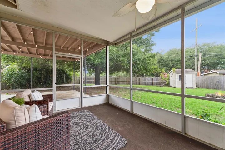 Screened-In Porch