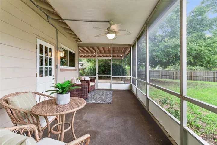 Screened-In Porch