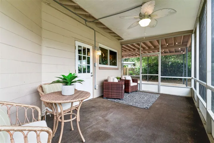 Screened-In Porch
